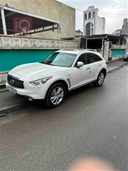 Infiniti QX70